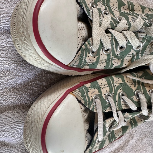 MCM Cat Converse woman’s size 9 - Picture 4 of 5